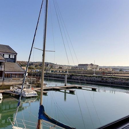 Sublime Apartment Facing The Port & Planches Deauville Exteriör bild