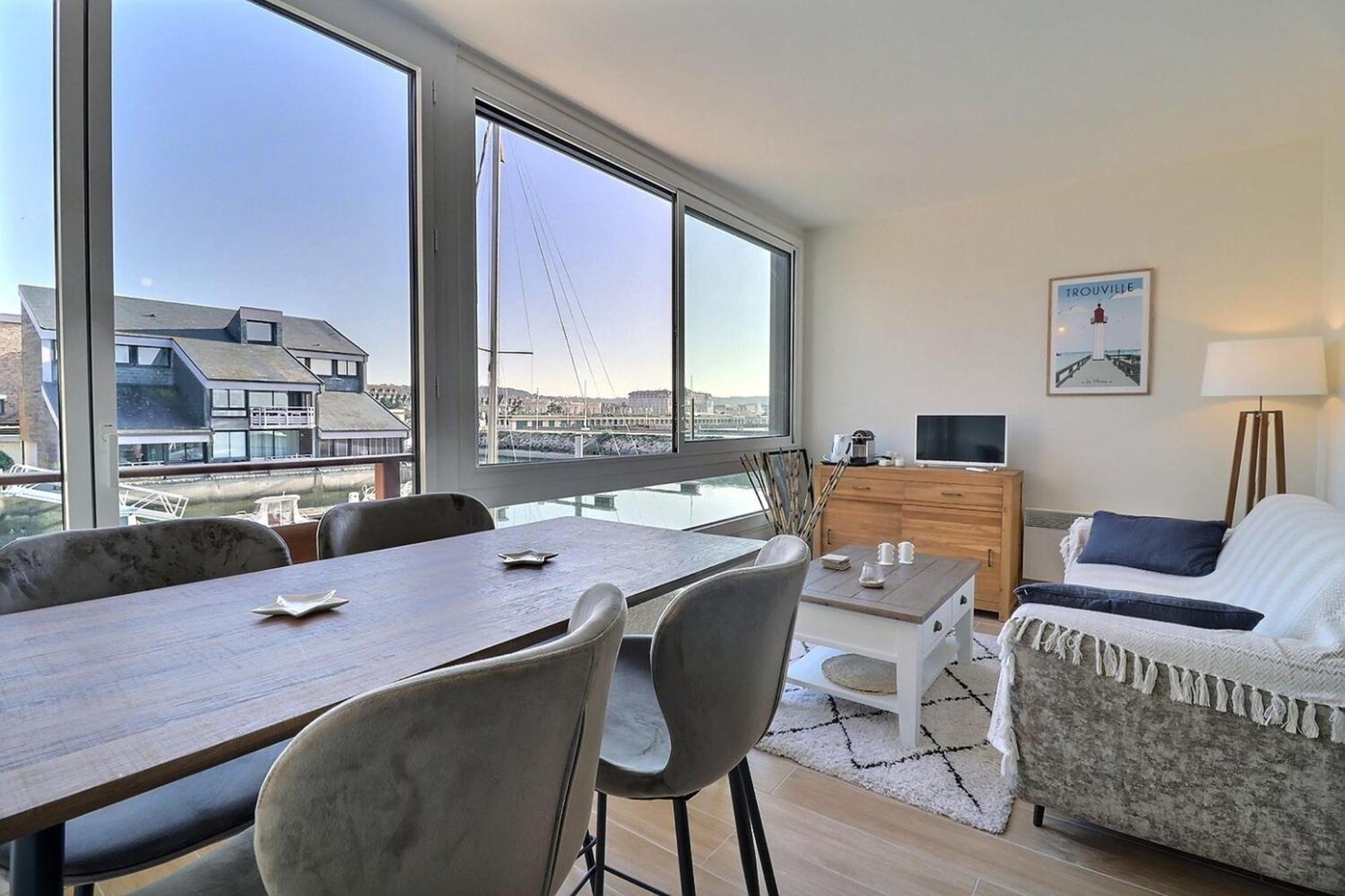 Sublime Apartment Facing The Port & Planches Deauville Exteriör bild